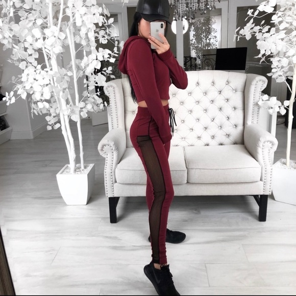 ekAttire | The Daily Burgundy Cropped Hoodie - Picture 4 of 9